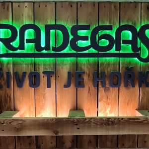 Neon Nápis Radegast 3